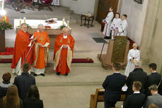 Firmung 2017 in Naumburg (Foto: Karl-Franz Thiede)